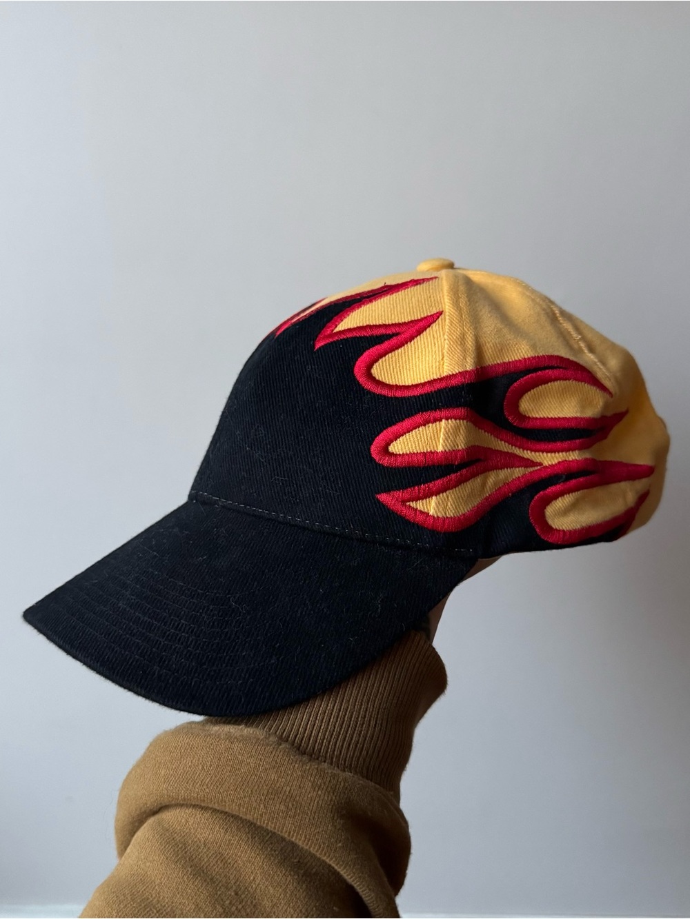 Creative Products Enterprises Vintage Australia Flame Hat